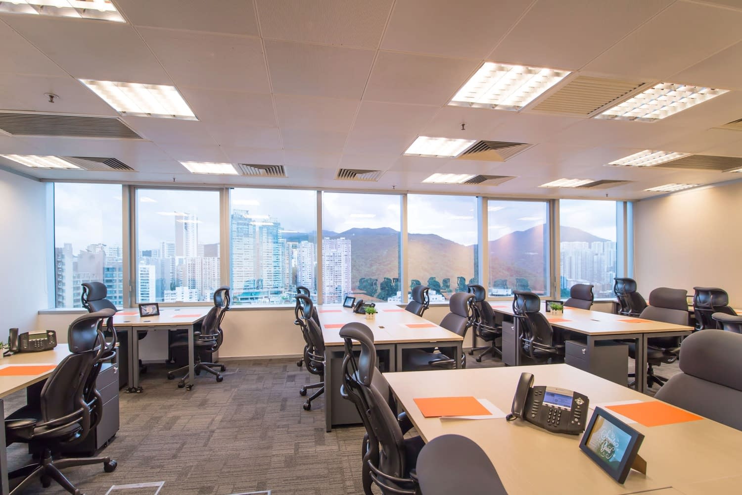 Compass AIA Tower — FLYDESK certified workspace