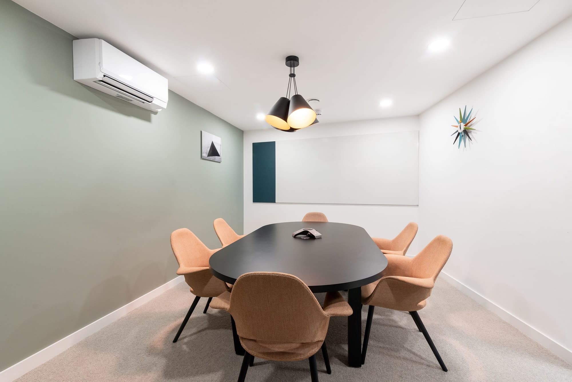 Coworking Castle Park FLYDESK certified workspace