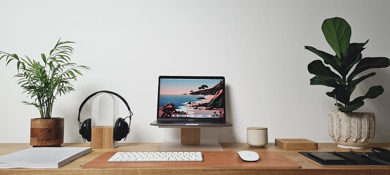 The Ultimate Guide to Rent a Desk Model for Work