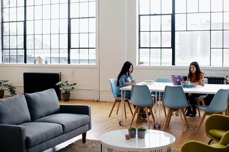 Why You Should Rent Workplace in a Shared Office Space