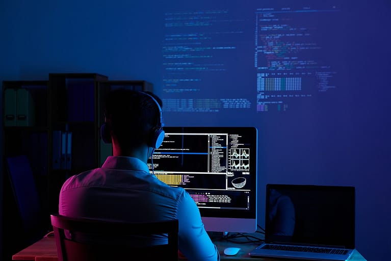 How Technology Powers the Future of Hybrid Work