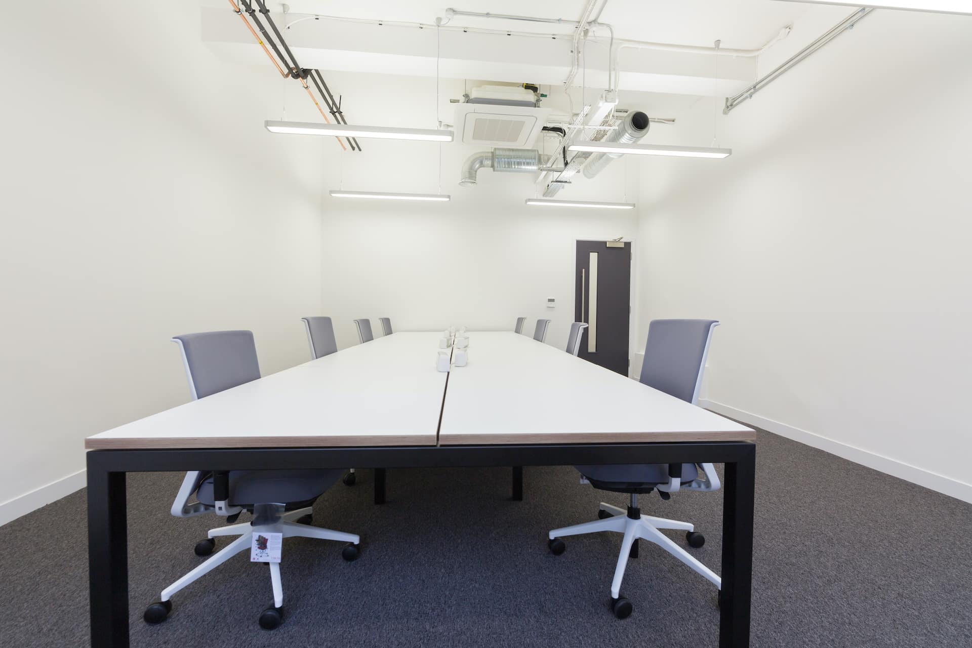 Office 175 Grays Inn Rd FLYDESK certified workspace
