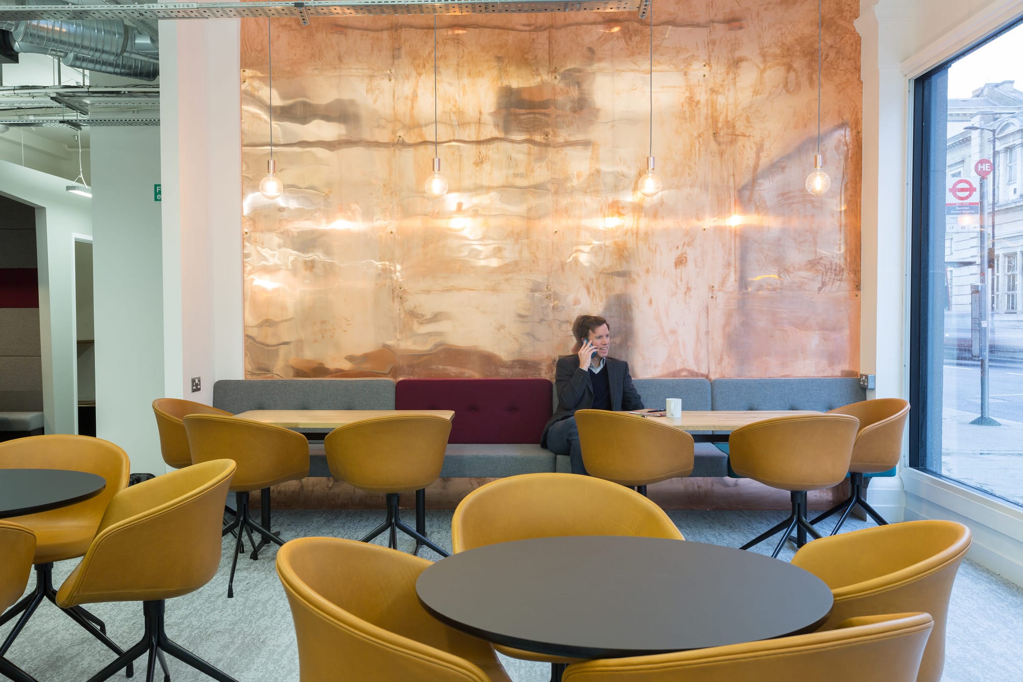 Office 175 Grays Inn Rd FLYDESK certified workspace